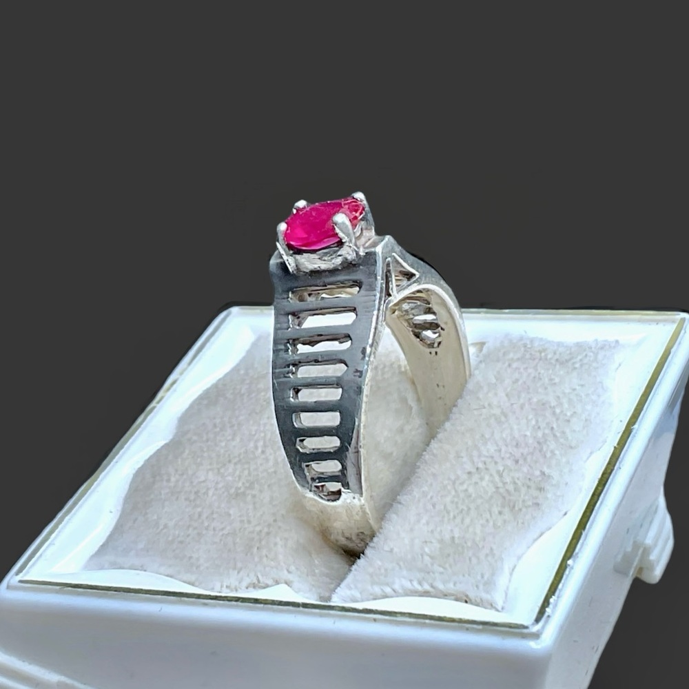 Unique Vintage Solid 14k & Ruby Ring - image 4